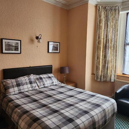 Queens Guest House Beeston  Buitenkant foto