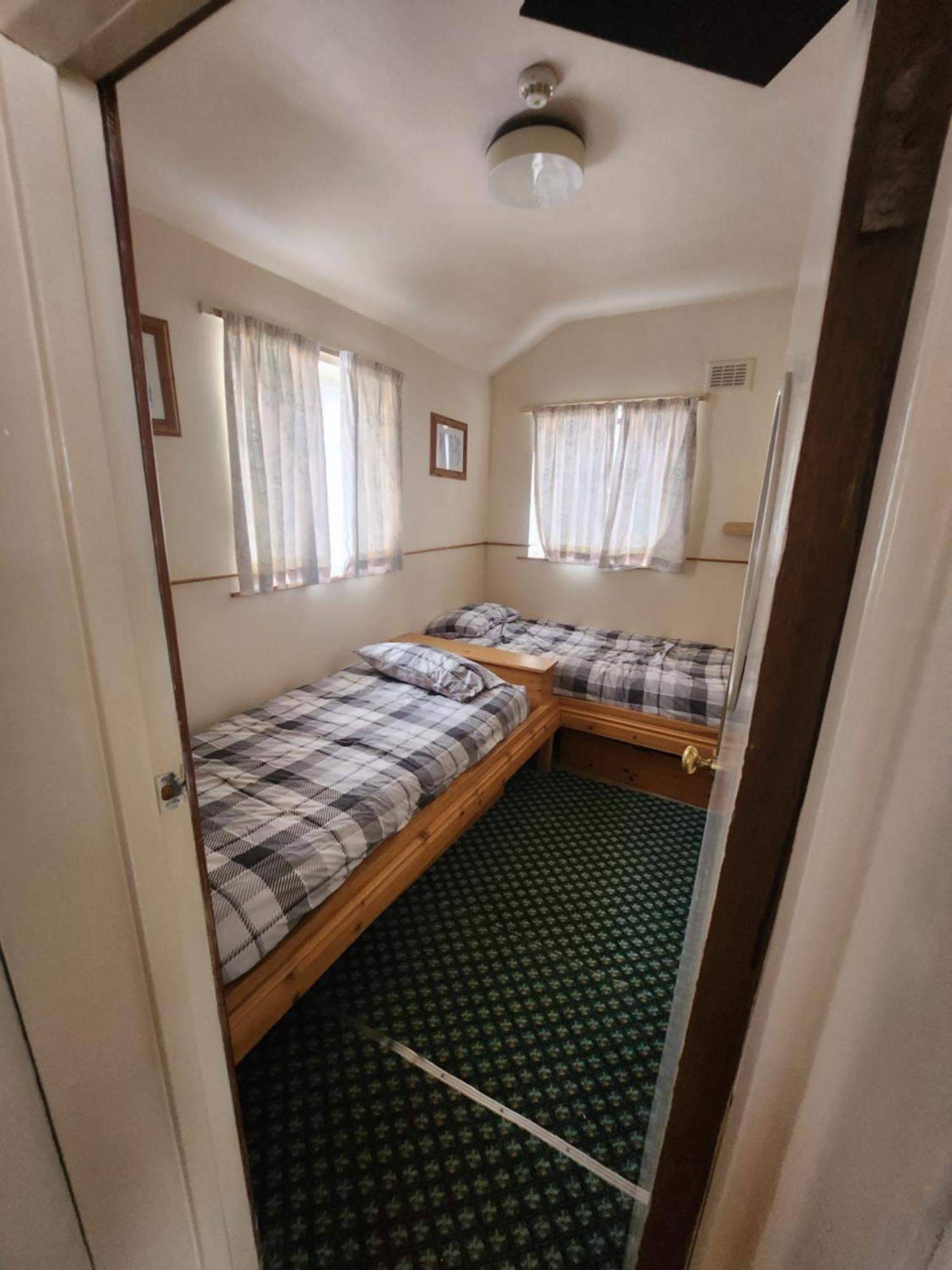 Queens Guest House Beeston  Buitenkant foto