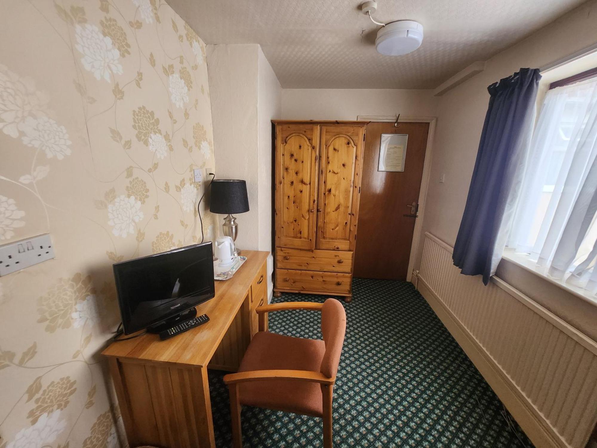 Queens Guest House Beeston  Buitenkant foto